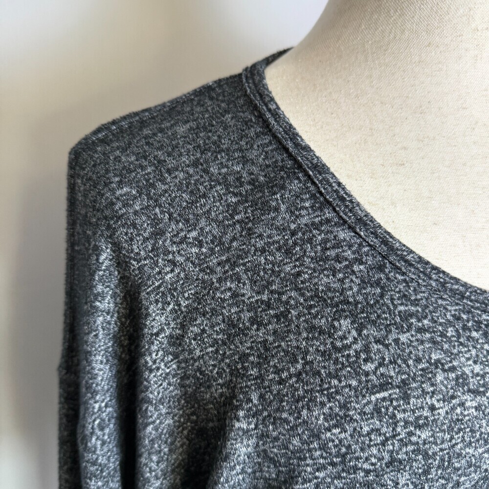Athleta Luxe Pose Women's Thumb Hole Marled Heathered Tunic, Sz XL, Black & Gray - Picture 4 of 16